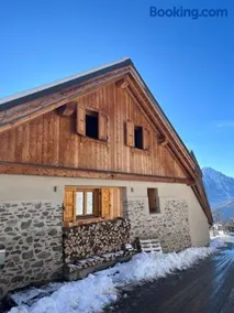 Luxurious Chalet Apartments - Chalet Serendipité - Image 1