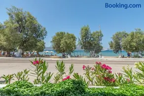 Papikinou Bay Suites - Image 3