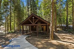 Charming Fully Renovated Log Cabin, 2 miles to Yosemite South Gate!!! - Image 4