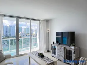 1 SPRING PROMO - Sunny Isles Seaview Condo, Walk to Beach, Amazing Amenities - Image 3