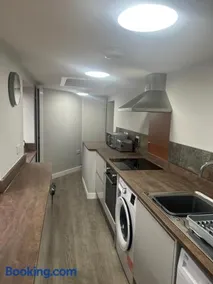 3 bed flat 10 mins to Alton Towers Sleeps 6-8 people - Image 5