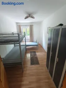 Apartment & Guesthouse Camping Melk - Image 2