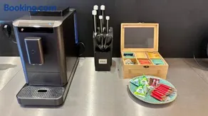 Heaven Homes Studios für 4 Modern Zentral Kaffeeautomat Küche - Image 2