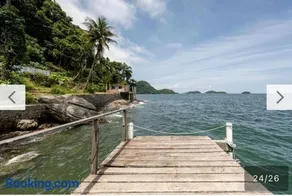 Refúgio a beira Ilha de itacuruça RJ - Image 1
