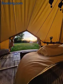 Edwards Farm Glamping Shaftesbury - Image 5