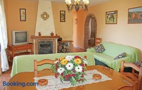 Cozy Home In Corumbela - Image 1