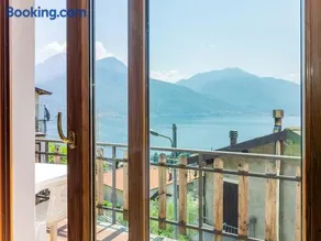Musso Lake Como, Lake View, BBQ Area & Plenty of Space - Image 3