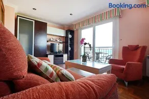 Apartamentos de playa en Villajuán - Image 2