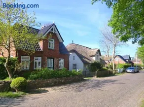 Doras Hus - Image 1