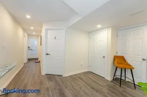 The Refined Oak - Cozy Lower Retreat - Image 3