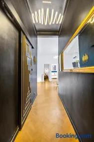 One minute from Beach - 2 Bedrooms - Tramway - Air conditioning - Wi-Fi - Fully equipped kitchen - Image 3