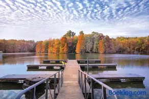 Lake Marion Resort 3BR Apartment - Image 4