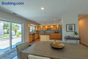 Hilltop Oasis - Image 3