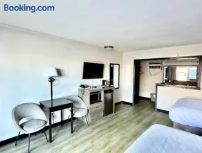 Budget Inn Conway - Image 5