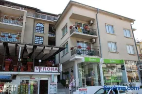 Family Hotel Verona - Image 4