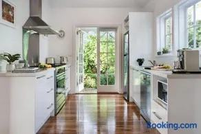Kings Cottage - Image 2