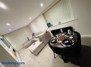 Tarn House Apartment South Yorksire - Image 4