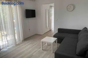 Maria‘s Apartment - Image 1