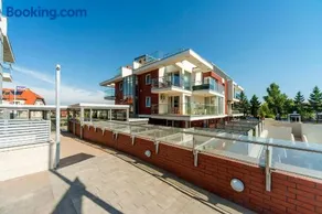 Elegancki Apartament Sun Seasons 24 Blisko Plaży z Parkingiem by Noclegi Renters - Image 2