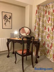 Self Catering Apartment- 11A Westbourne Place - Image 4