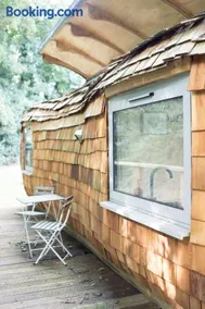 Architect-Designed Rural Cabin - Year Round Retreat - Image 4