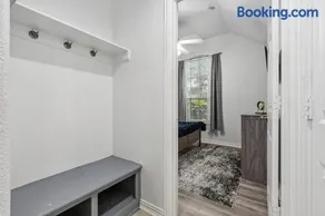 Spacious 4BR W Game Room Loft AT&T Stadium & Lake - Image 3