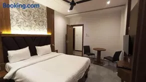 HOTEL GRAND RESIDENCY - Image 3