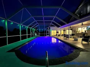 Stylish Lake Luxe Equine on waterfront w screened in heated pool Lake Views Hosted By Relaxtay - Image 2