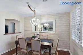 Island Time Cottage - Image 4