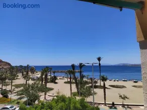 Las Palmeras 1 - Image 1