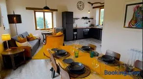 Walnut Lodge Espas 2 bedroom, Barn Conversion - Image 1