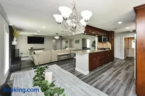 Lake Conroe & Golf Nearby in Quiet Conroe Neighborhood - Image 2