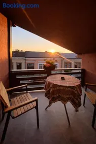 Nesto Rooms - Image 1
