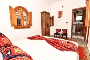 Riad ouhmidi - Image 1