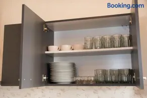 Pensión en excelente ubicación Habitación compartida o privada - Image 3