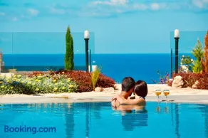Velvet Breeze Superior Villa - Image 1