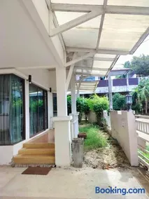 บ้านเดียวหรูทั้งหลัง สำหรับพักตากอากาศ 2 ห้องนอน 2 ห้องน้ำ - Image 4