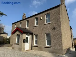 Towerville Guesthouse - Image 1