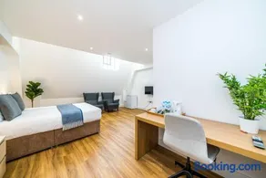 Equitable Hotel - Image 2