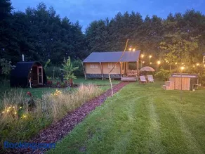 The Love Nest - Image 5