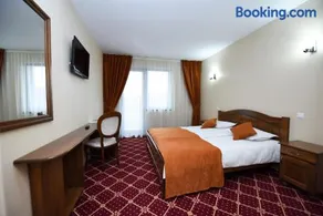Condor Resort - Image 3