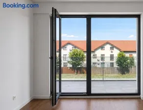 Digital Nomad Apartment 2BR - Long-Term Stay - Image 1