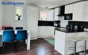 London Excel O2 Arena - Apartment with River view - Image 5