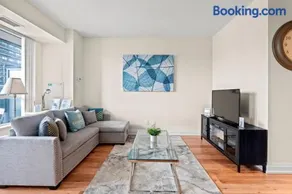 Amazing 1Bedroom 1BR Sheppard Metro Free parking - Image 4