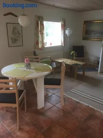Vranum Guesthouse - Image 4