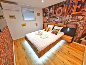 LOFT & SPA-6 Pers-Jacuzzi-Parking-Jardin-Clim-Colmar - Image 4