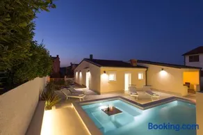 Charming villa Manuela with wonderful pool near the beach - Image 1