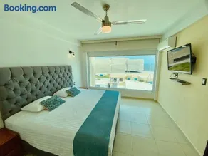 FRENTE PLAYA vista al mar, PISCINA DE USO EXCLUSIVO - Image 2