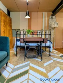 Woodside Studio - Image 1