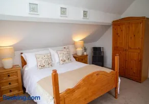Pared Bach - Cardigan - Image 1